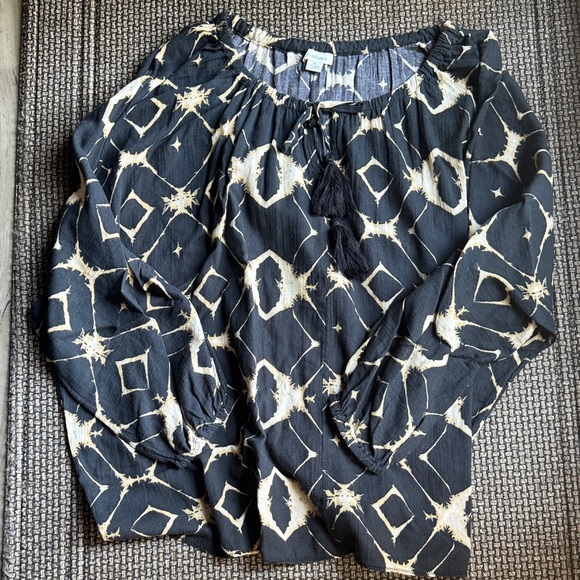 Sundance Black and Cream Geometric Blouse - Picture 1 of 2
